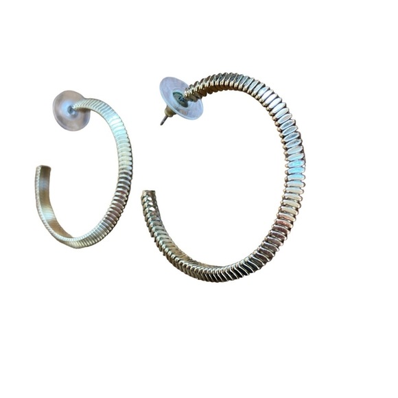 BaubleBar Jewelry - BaubleBar  Women's Jewelry Coiled Hoop Earrings Gold Textured Comfortable 1.5"